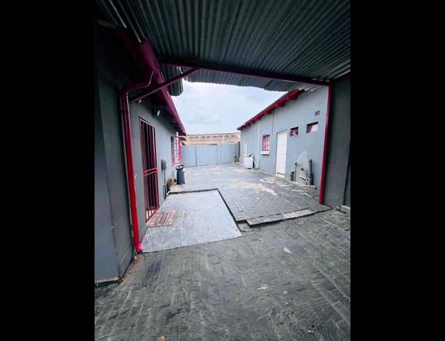 3 BEDROOM HOUSE FOR SALE IN LANGLAAGTE NORTH